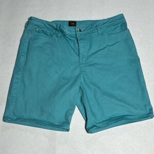 LEE brand shorts size 18